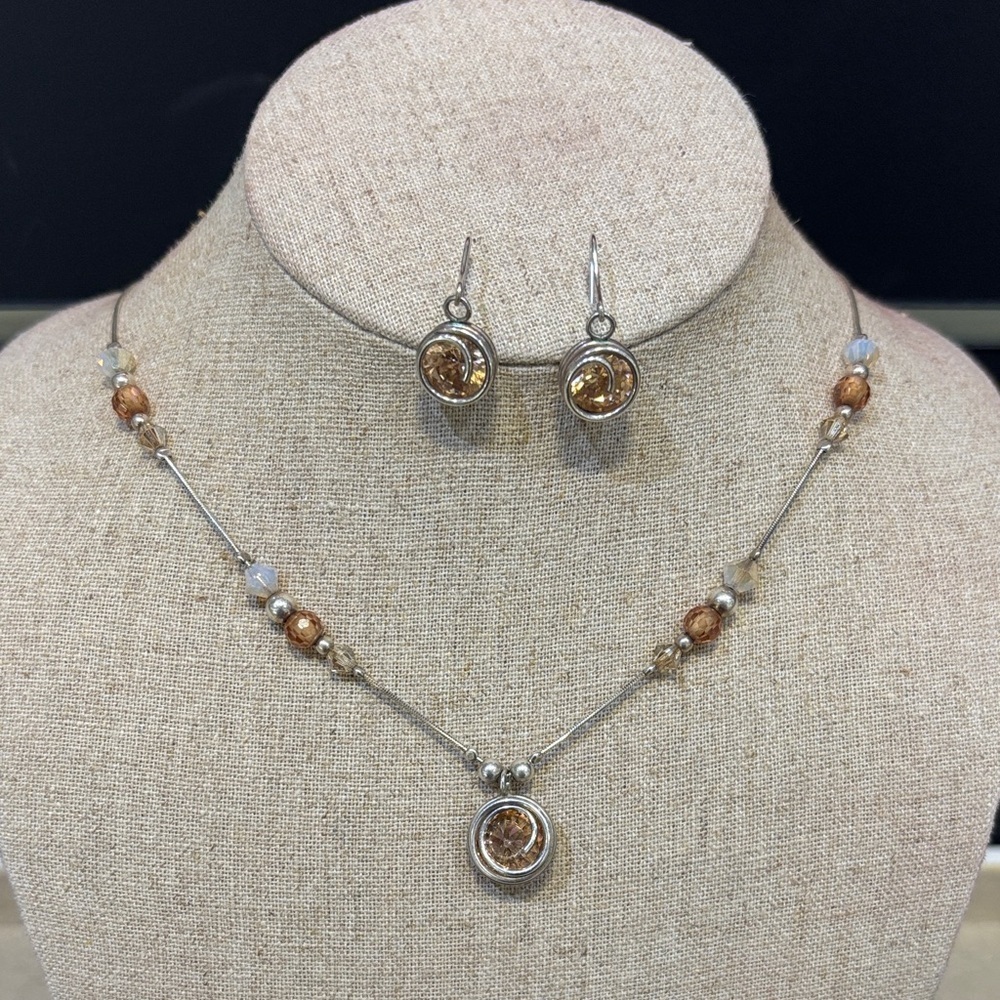 Magnolia Champagne Turned Round Sterling silver and rhinestone set